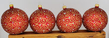 Load image into Gallery viewer, Handmade Christmas Tree Glass Baubles, Hanging Bulbs with Ornament Set of 4
